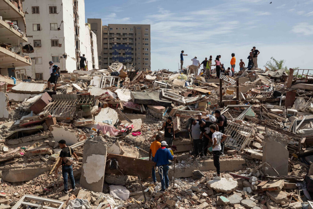 Más de 100 edificios colapsados en La Guaira, estado con mayor afectación por terremotos